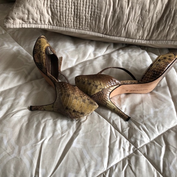 ✨Manolo Blahnik heels 👠 - Picture 3 of 4
